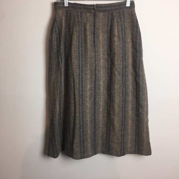 Vintage 70’s wool skirt - Picture 6 of 9